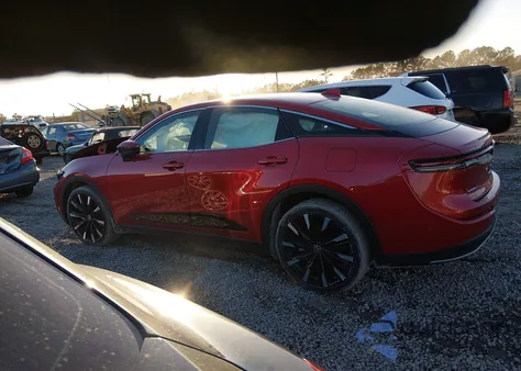 2023 Toyota Crown Platinum из США, поврежденный, VIN JTDAFAAF7P3001182